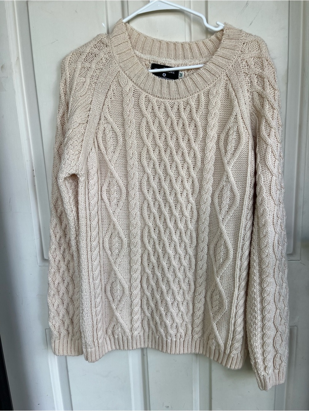 The Irish Store Cream Cable Crewneck Sweater size Medium 100% Wool